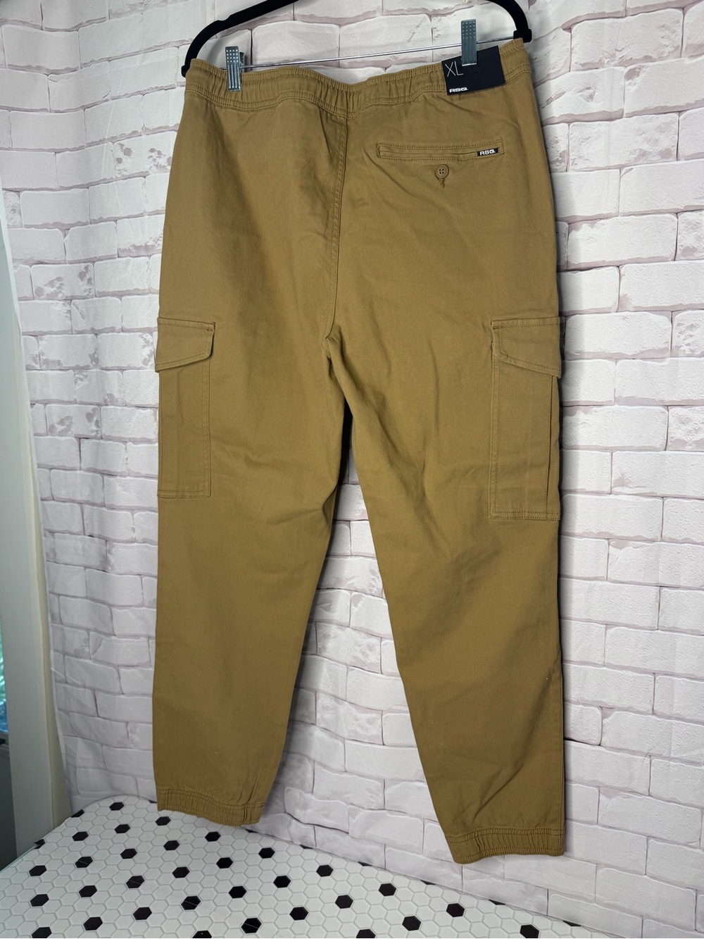 RSQ Men’s Cargo Jogger Pants Tan XL Streetwear Utility Style NWT - Picture 4 of 9